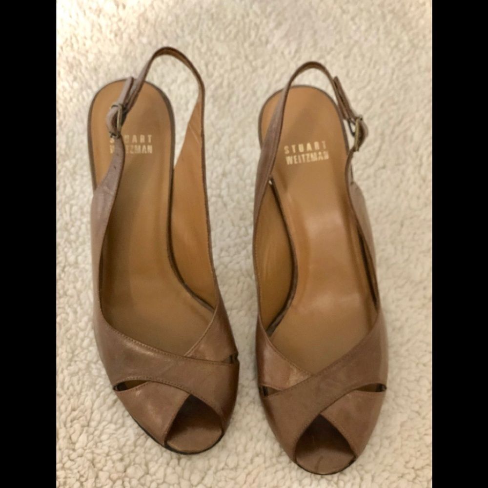 Stuart Weitzman soft leather heels. Size: 7